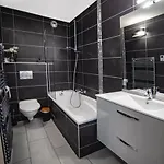 L'entre-mers Hotell 2*